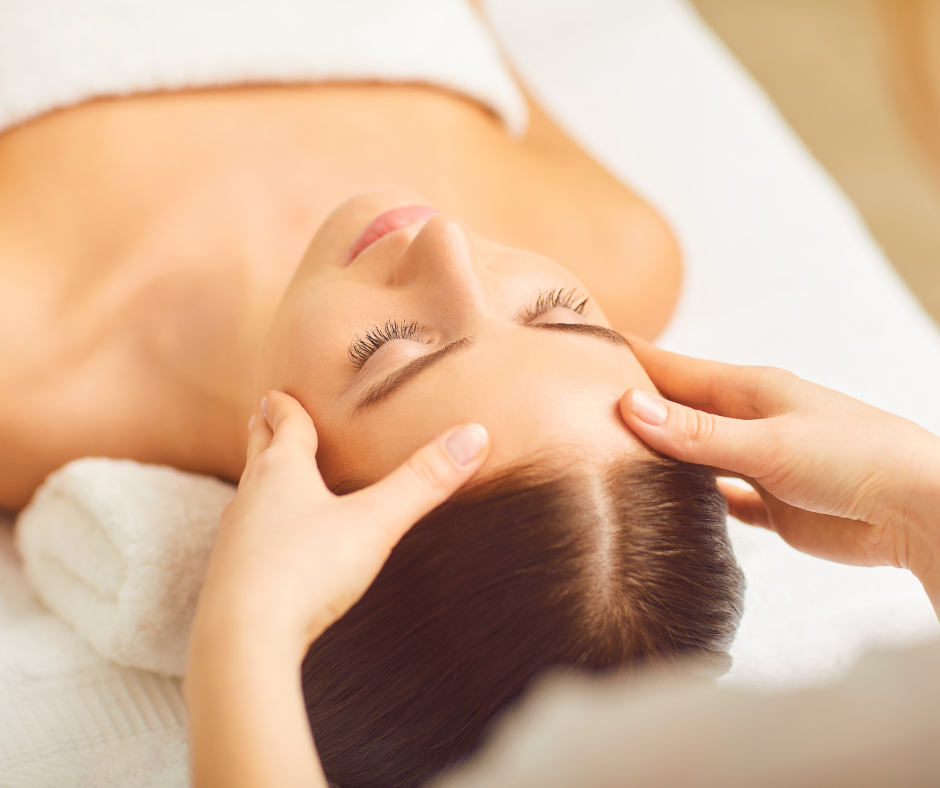 https://allbodykneads.com/wp-content/uploads/2022/08/5-top-benefits-of-facial-massage.png